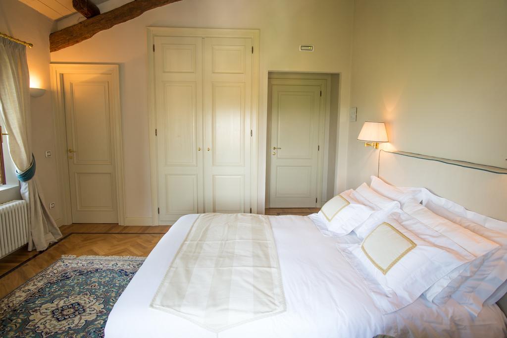 Gasthof Castello Di Mornico Losana *